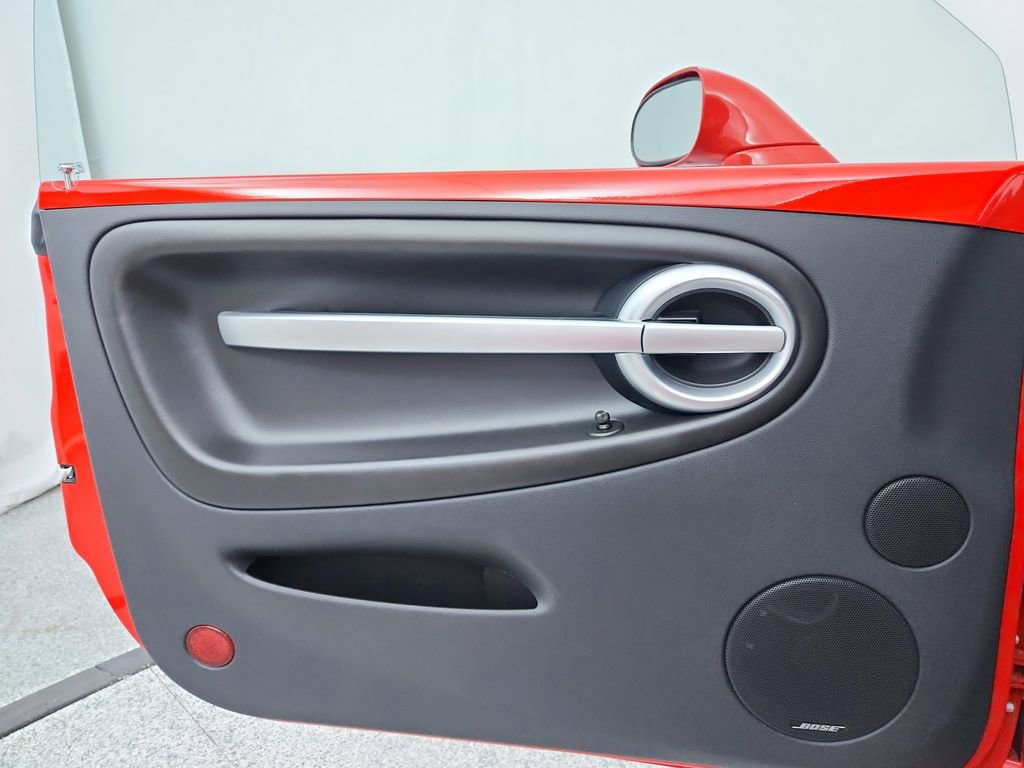 Used 2003 Chevrolet SSR w/ Preferred Equipment Group image 25