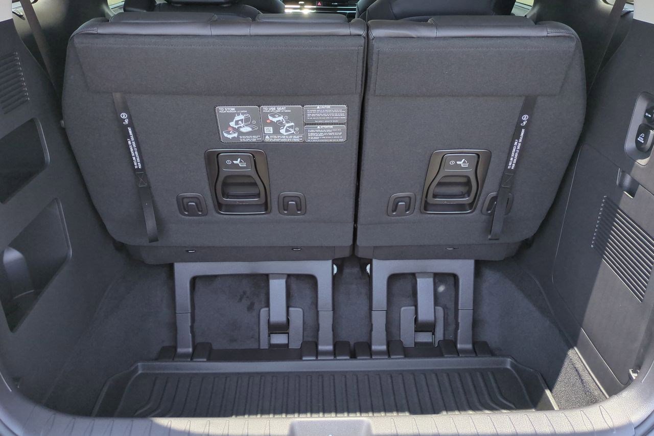 New 2026 Kia Carnival SX Prestige image 23