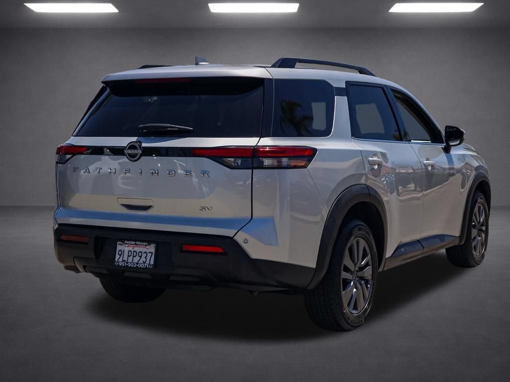 Used 2024 Nissan Pathfinder SV FWD image 4