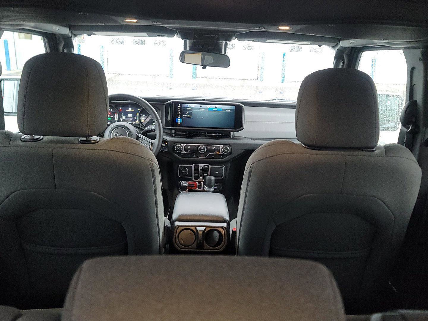 Used 2025 Jeep Wrangler Willys image 8