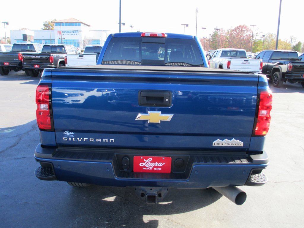 Used 2019 Chevrolet Silverado 2500 High Country w/ Duramax Plus Package image 4