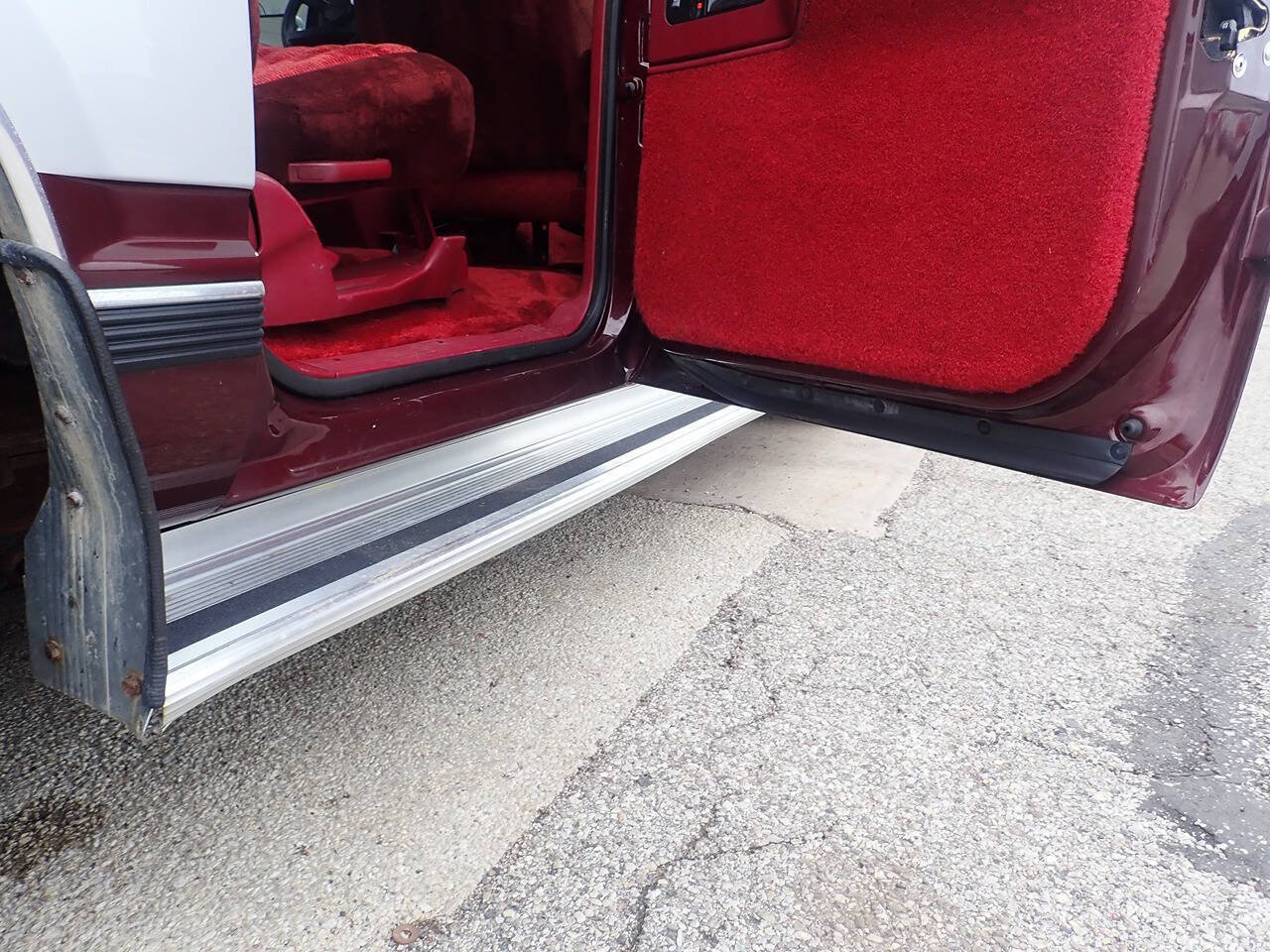 Used 1994 Chevrolet Suburban 2WD image 28