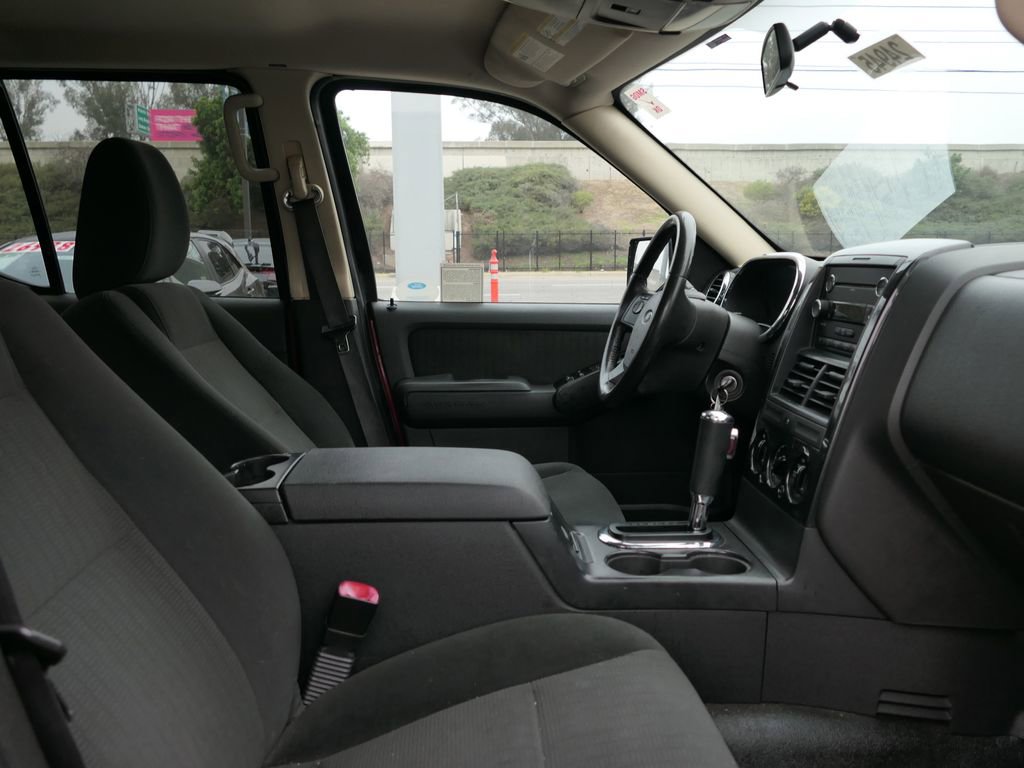 Used 2010 Ford Explorer Sport Trac XLT image 26