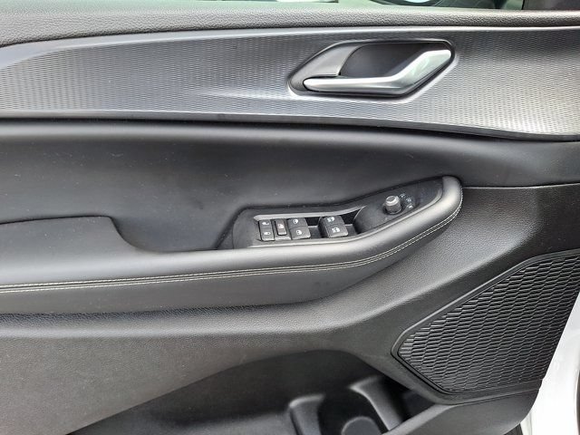 Certified 2023 Jeep Grand Cherokee Altitude AWD/4WD image 16