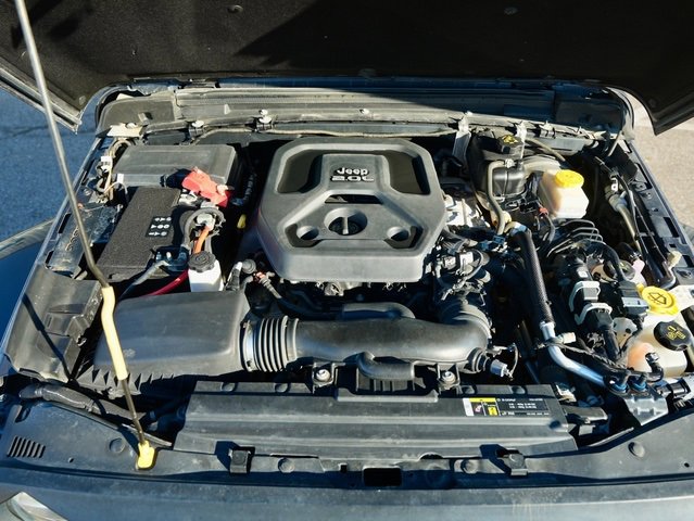 Used 2020 Jeep Wrangler Unlimited Sahara image 31