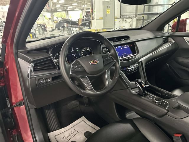 Used 2020 Cadillac XT5 Luxury AWD/4WD image 16