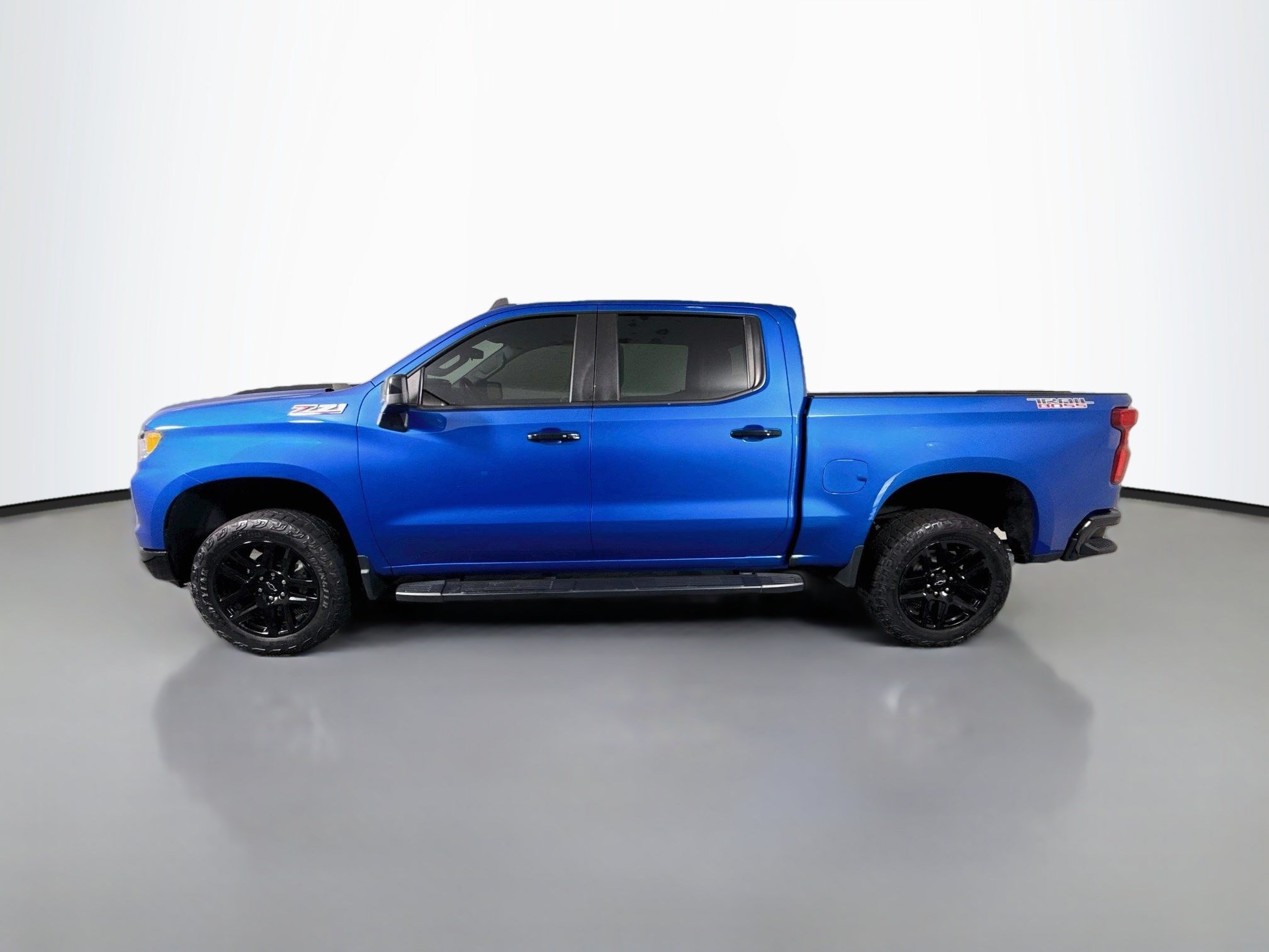 Used 2022 Chevrolet Silverado 1500 LT Trail Boss AWD/4WD image 6