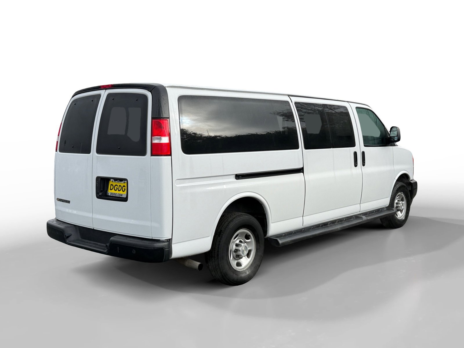 Used 2023 Chevrolet Express 3500 LS image 5