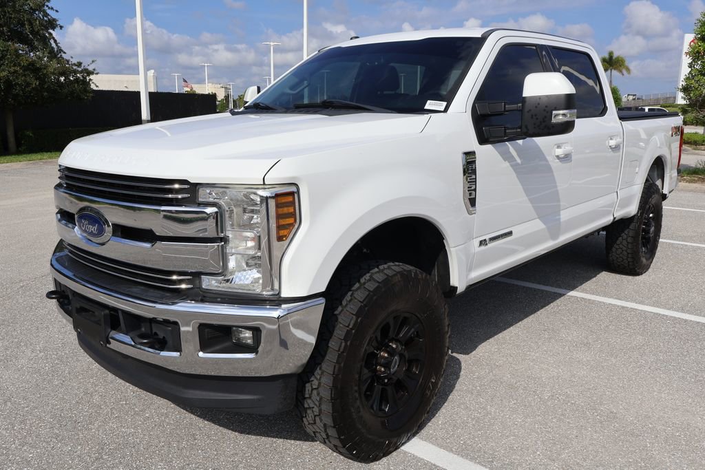 Used 2018 Ford F250 Lariat w/ Lariat Value Package AWD/4WD image 2