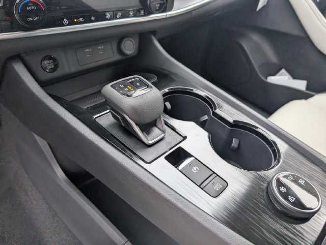 New 2026 Nissan Rogue Dark Armor AWD/4WD image 18