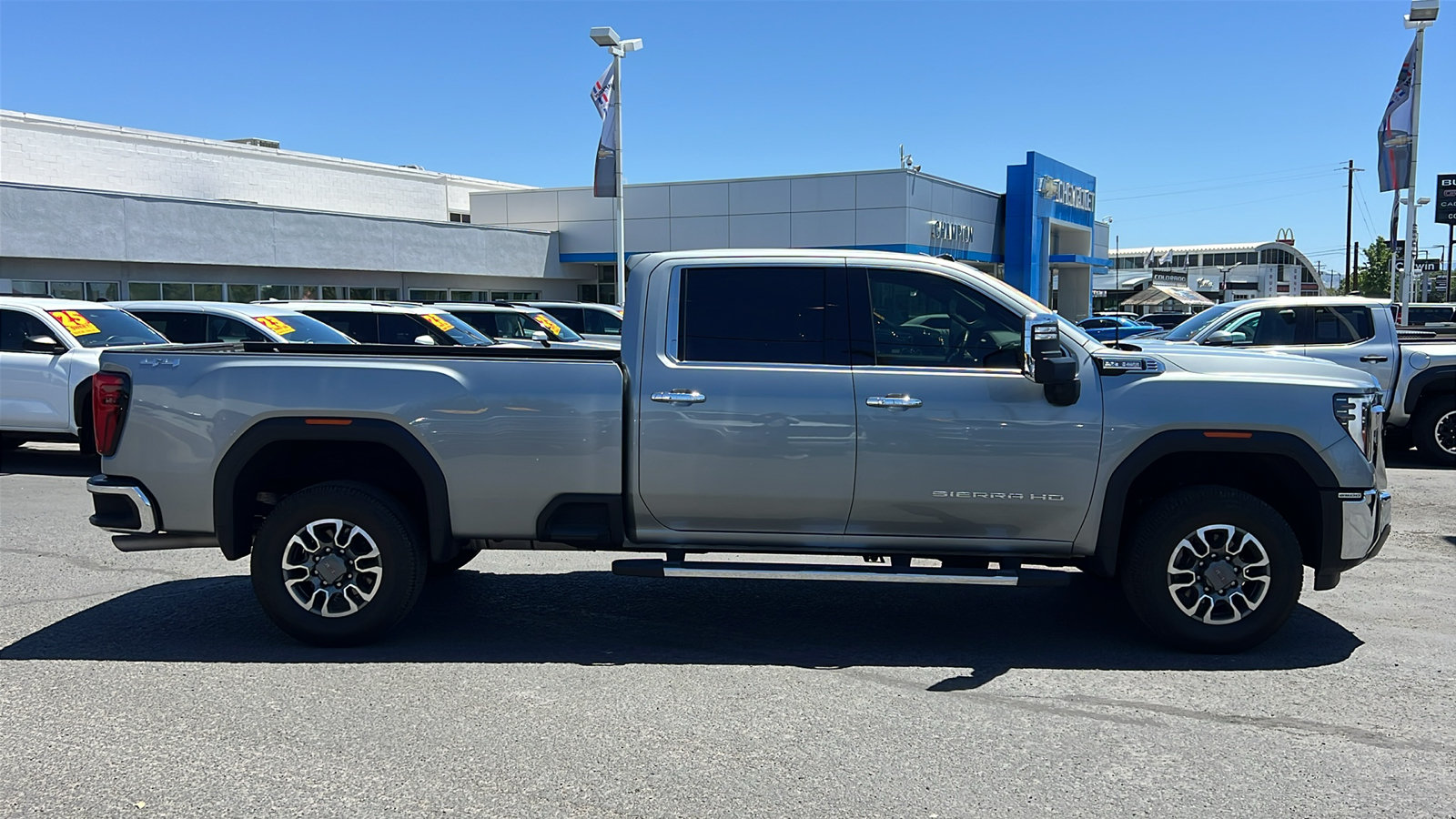 Certified 2024 GMC Sierra 2500 SLT w/ SLT Convenience Package AWD/4WD image 4