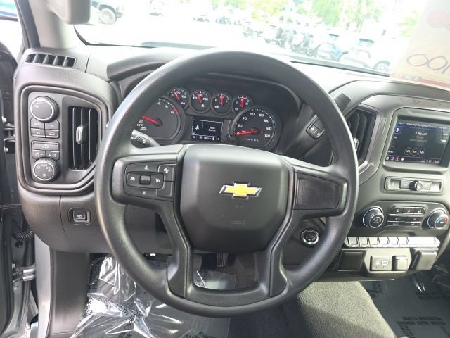 Used 2025 Chevrolet Silverado 1500 Custom AWD/4WD image 17