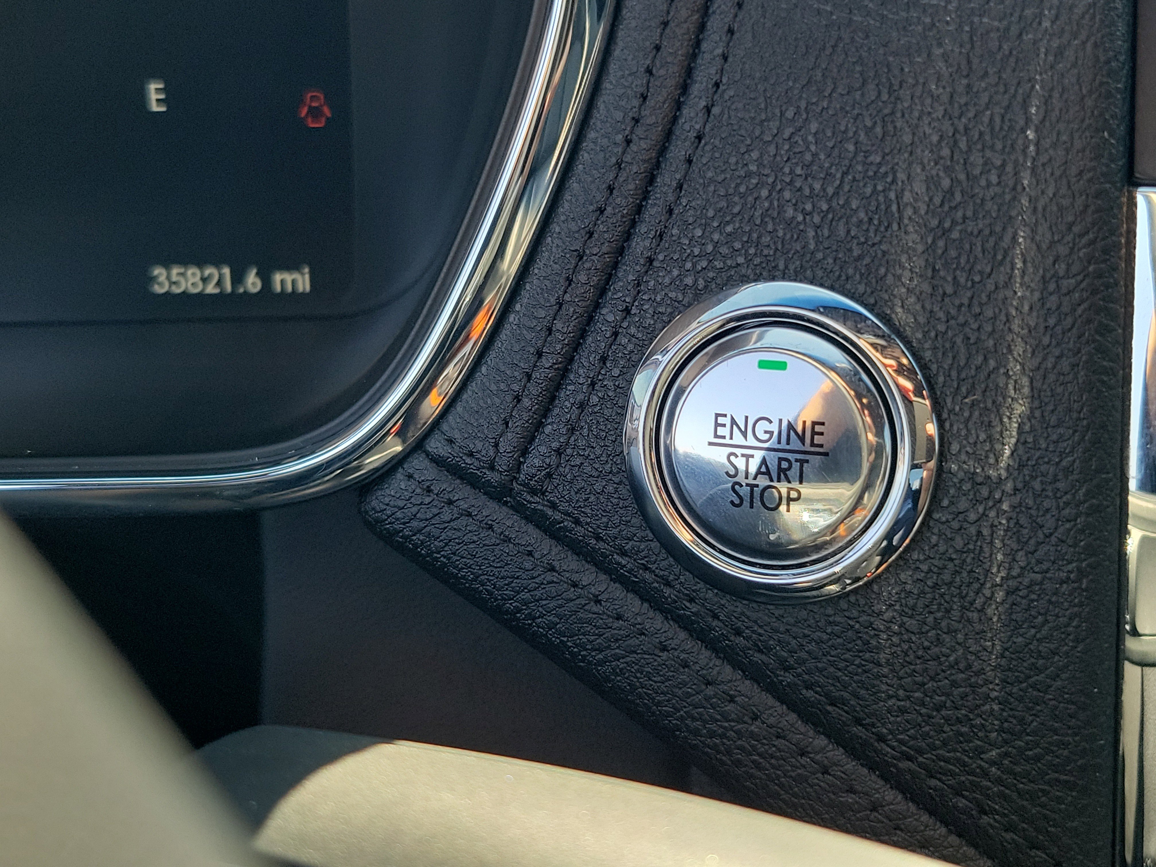 Used 2020 Lincoln Continental w/ Premium Package FWD image 25