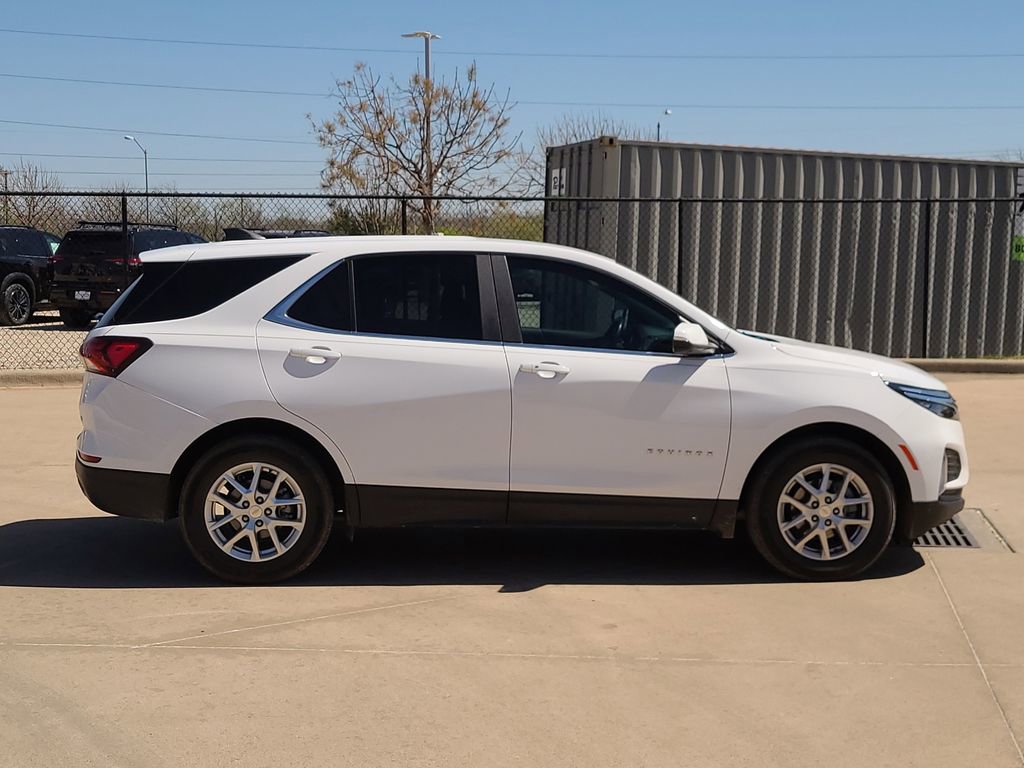 Used 2022 Chevrolet Equinox LT image 3