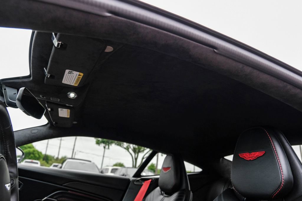 Used 2020 Aston Martin DB11 Coupe RWD image 37