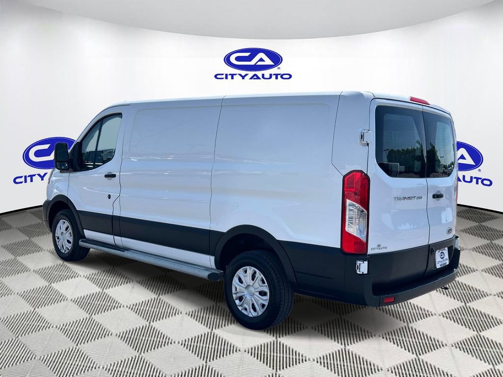 Used 2024 Ford Transit 250 Low Roof w/ Exterior Upgrade Package RWD image 5