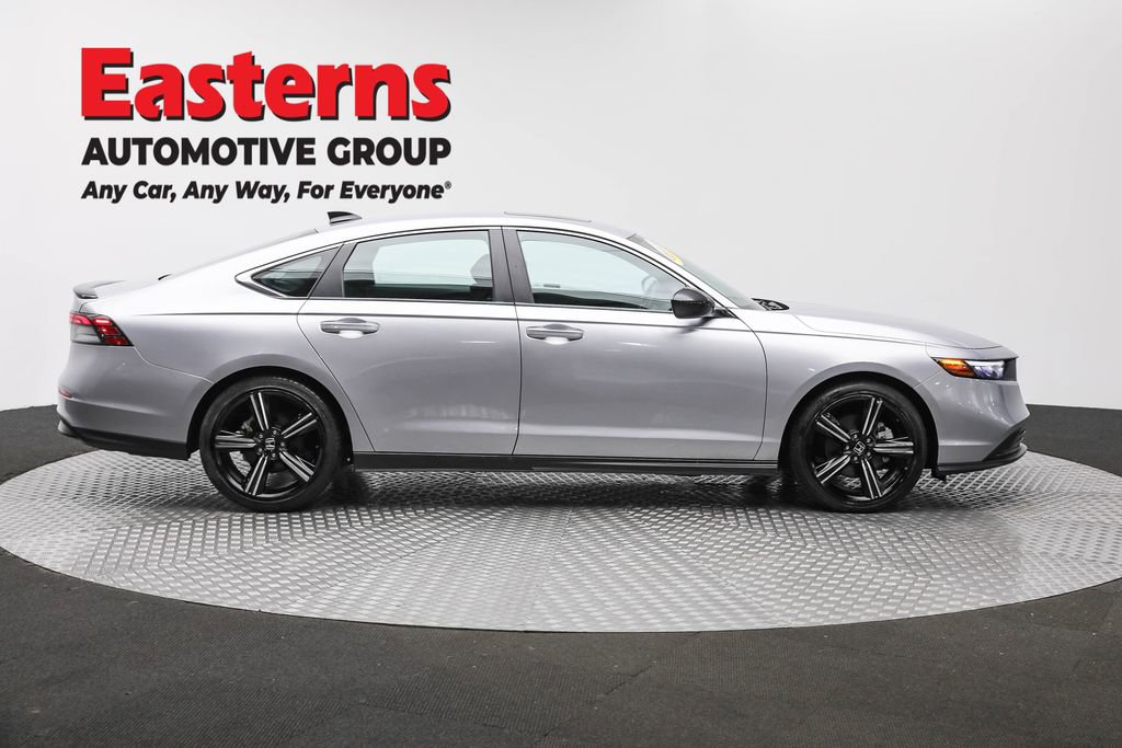 Used 2024 Honda Accord Sport image 4