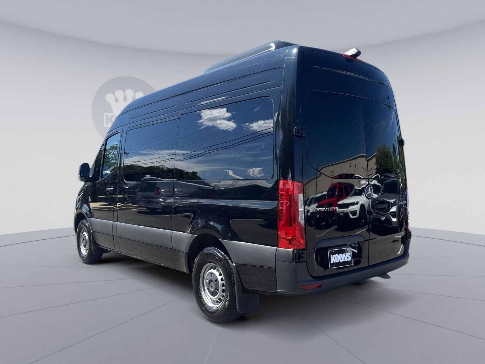 Used 2024 Mercedes-Benz Sprinter 2500 image 4