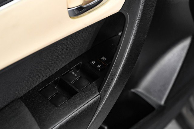 Used 2017 Toyota Corolla LE image 45