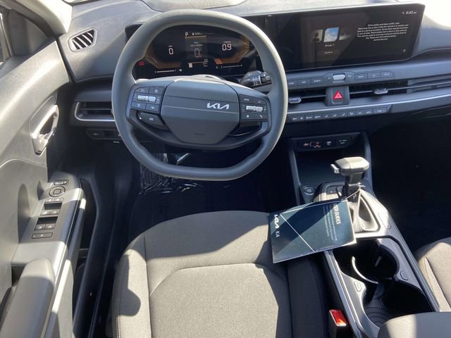 New 2026 Kia K4 FWD image 9