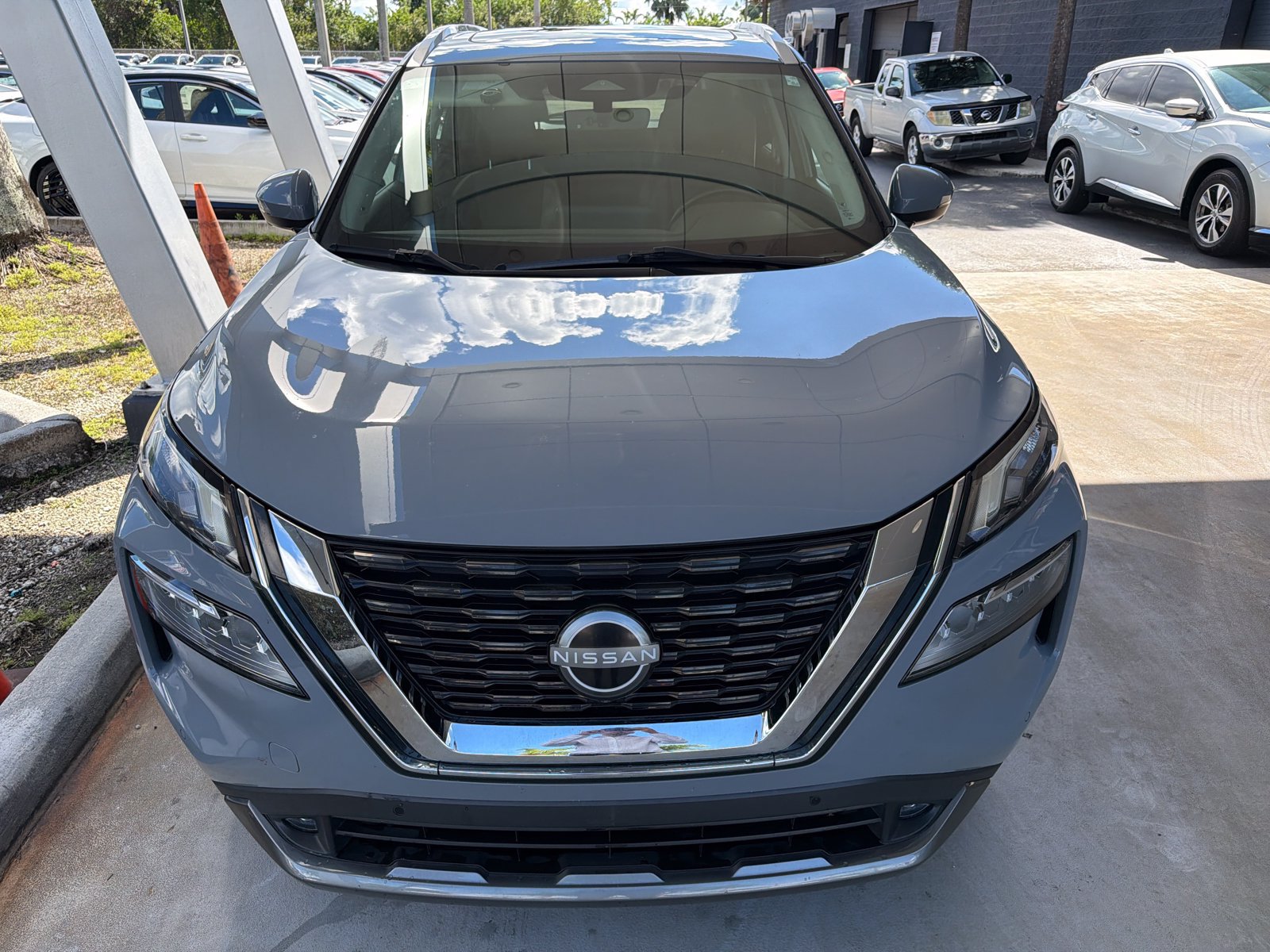 Used 2022 Nissan Rogue SL w/ SL Premium Package FWD image 7
