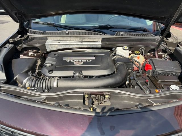 Used 2020 Cadillac XT4 Premium Luxury AWD/4WD image 23
