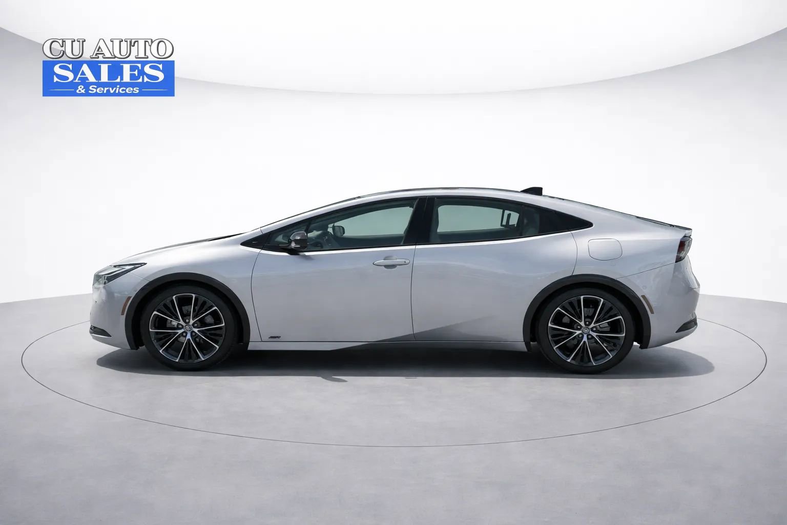 Used 2024 Toyota Prius Limited w/ Limited Premium Package image 4