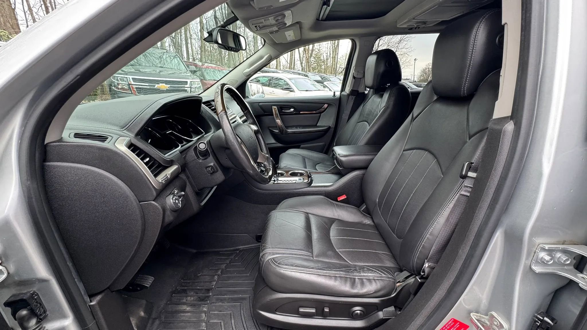 Used 2015 GMC Acadia Denali image 11