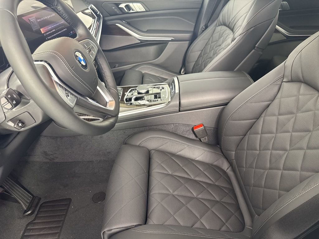 New 2026 BMW X7 xDrive40i w/ Premium Package AWD/4WD image 15