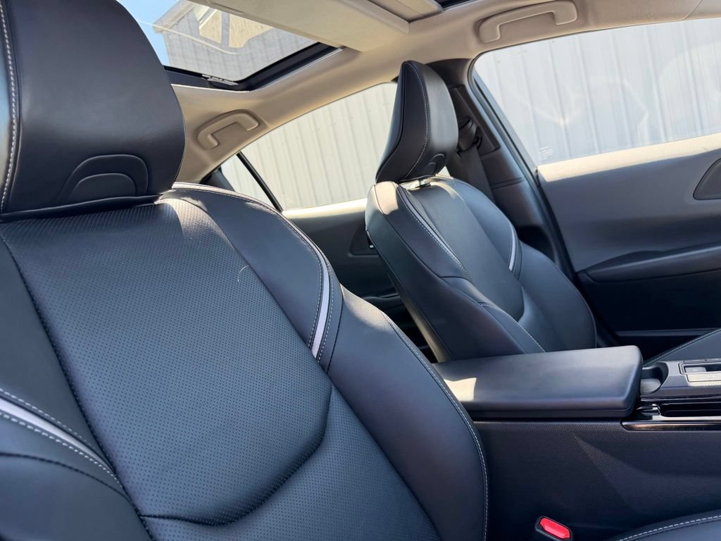 Certified 2025 Toyota Prius Limited w/ Limited Premium Package FWD image 27