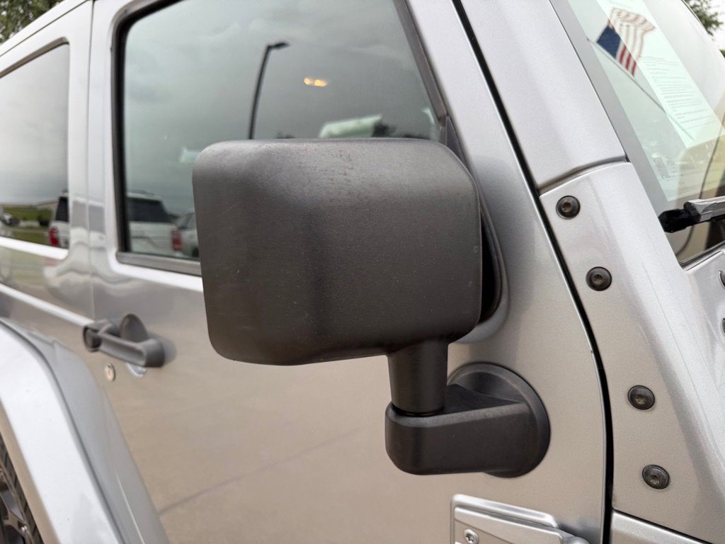Used 2013 Jeep Wrangler Sahara w/ Connectivity Group AWD/4WD image 10