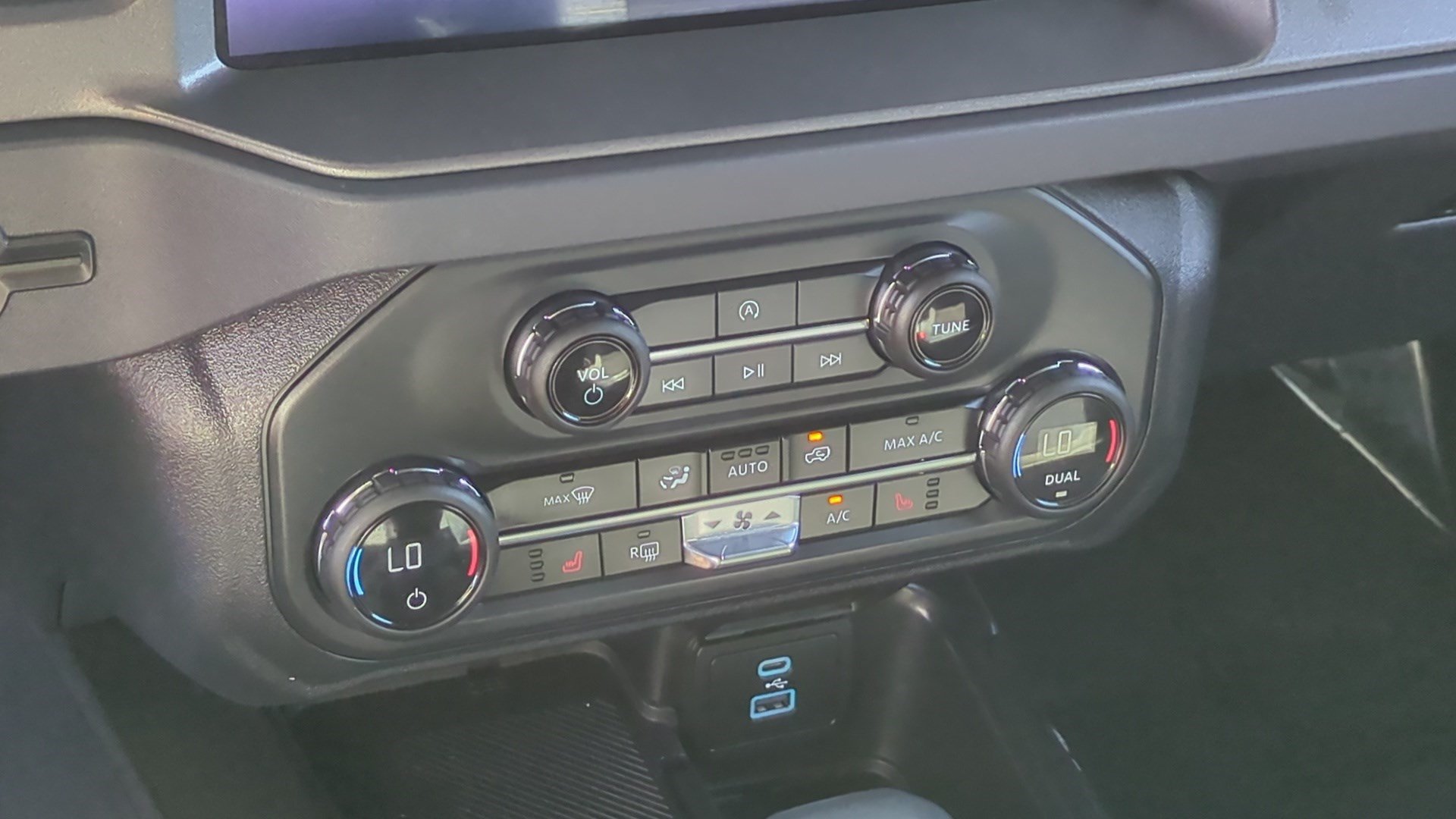 Used 2025 Ford Bronco Big Bend AWD/4WD image 25