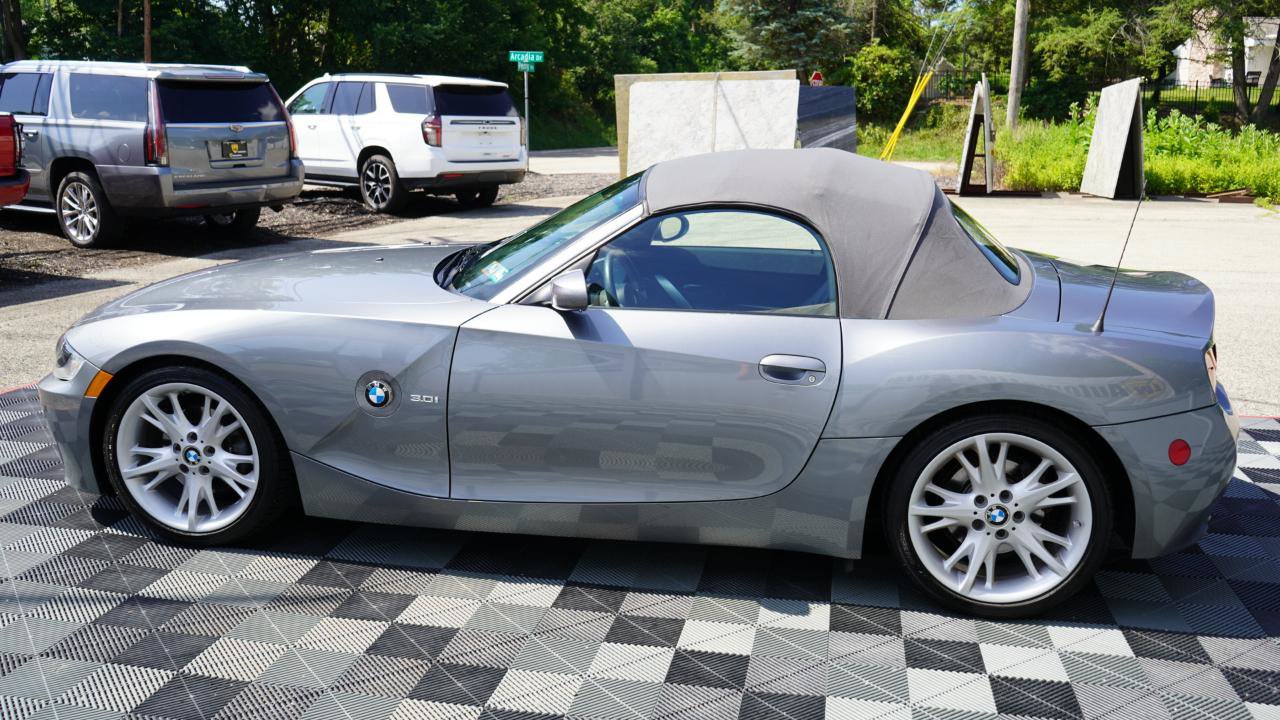 Used 2008 BMW Z4 3.0i w/ Premium Pkg RWD image 35
