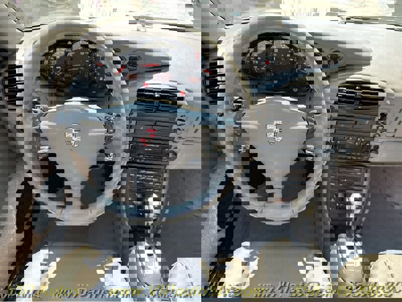 Used 2001 Porsche 911 Carrera 4 image 20