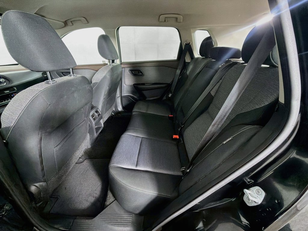 Used 2021 Nissan Rogue S AWD/4WD image 23