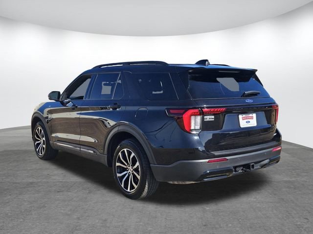 Certified 2025 Ford Explorer ST-Line image 6