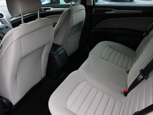 Used 2020 Ford Fusion S FWD image 23