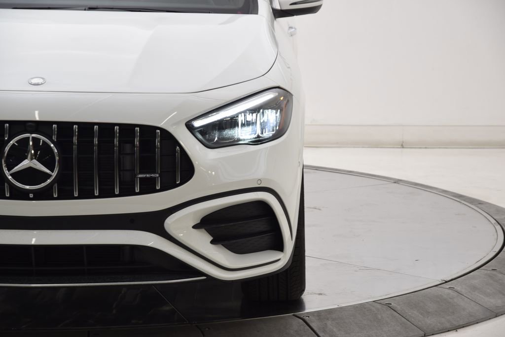 New 2026 Mercedes-Benz GLA 35 AMG 4MATIC image 10