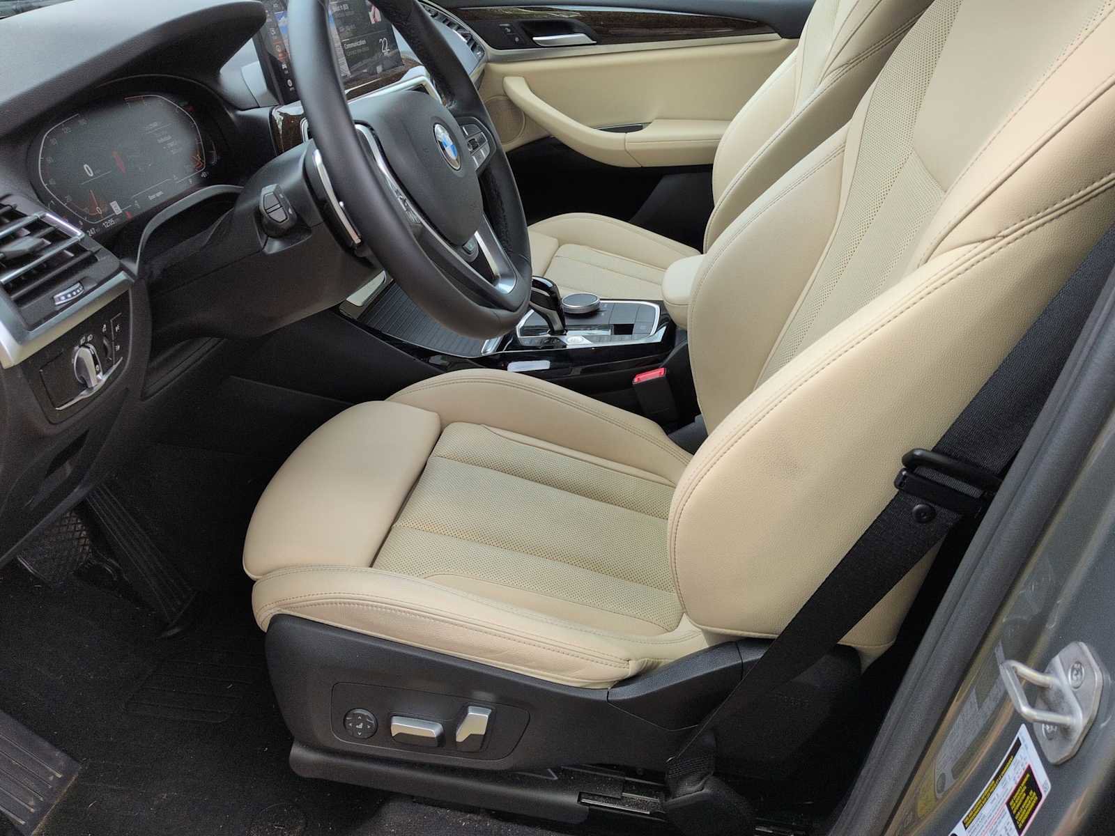 Certified 2023 BMW X3 xDrive30i w/ Premium Package image 17