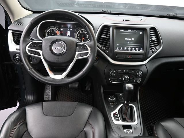 Used 2017 Jeep Cherokee Trailhawk w/ Comfort/Convenience Group image 11