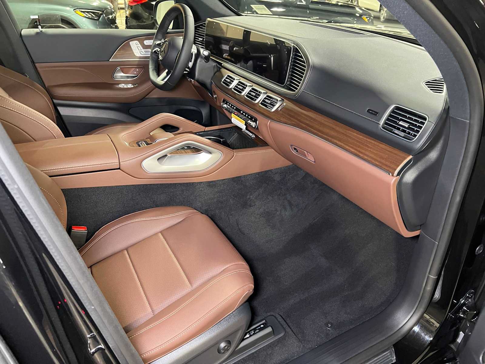 New 2026 Mercedes-Benz GLS 450 4MATIC image 11