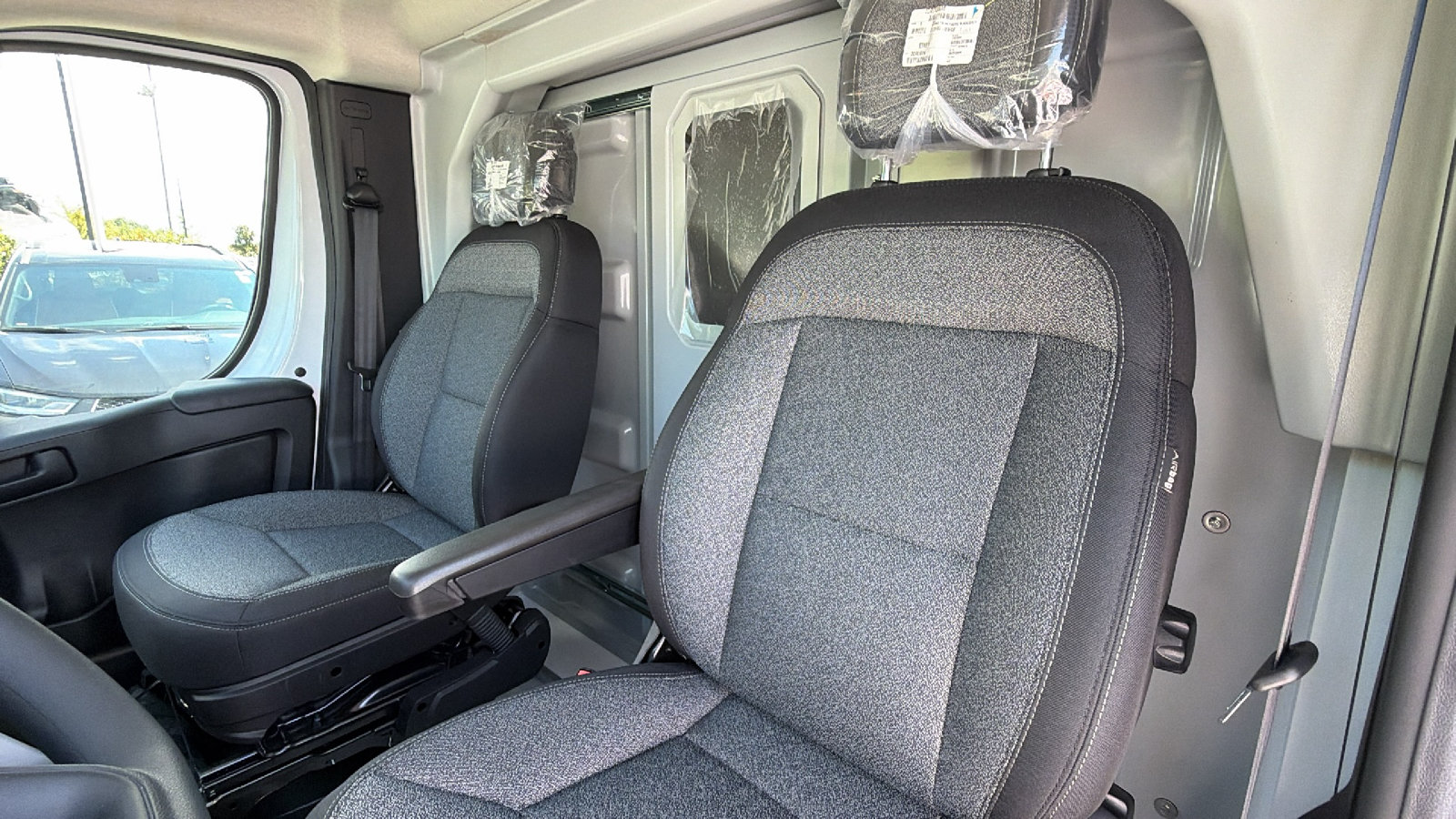 New 2026 RAM ProMaster 3500 w/ Convenience Group FWD image 14