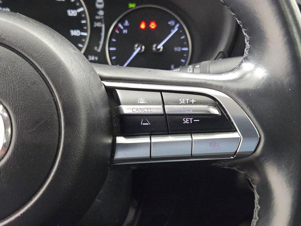 Used 2023 MAZDA MAZDA3 s image 34