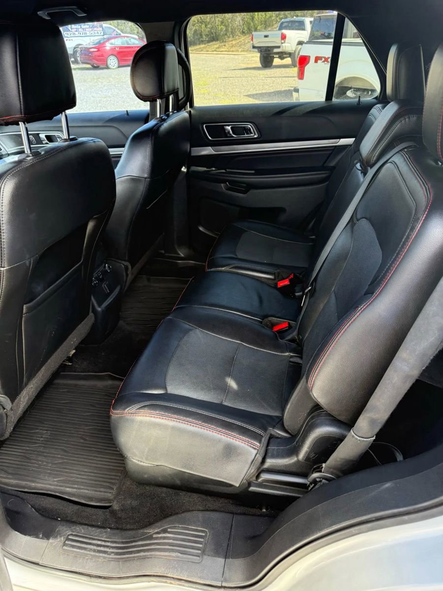 Used 2017 Ford Explorer Sport image 6