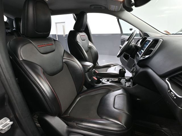 Used 2022 Jeep Cherokee Trailhawk image 44