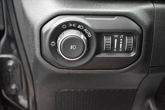 Used 2019 Jeep Wrangler Sport AWD/4WD image 10