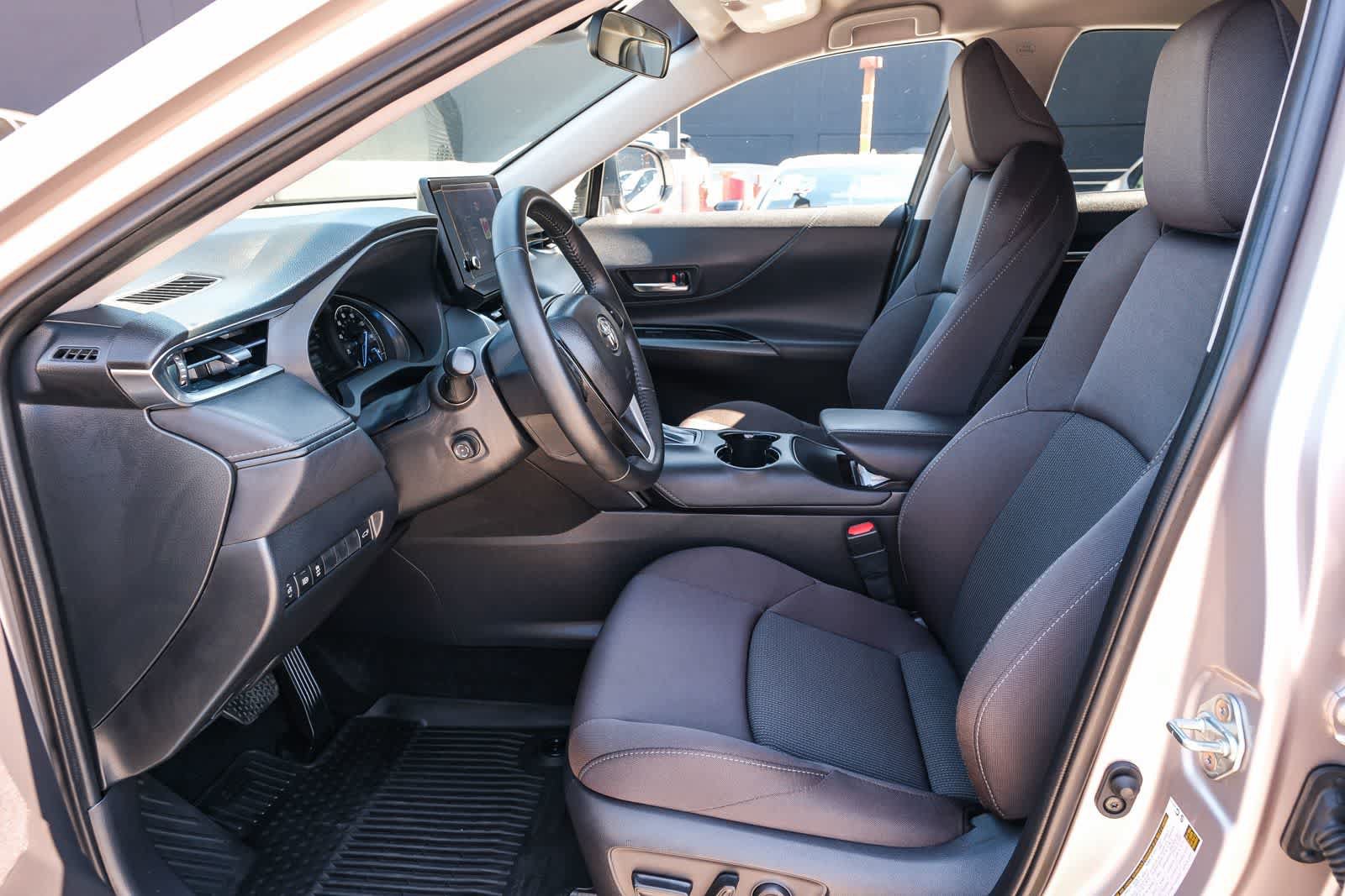 Certified 2024 Toyota Venza LE AWD/4WD image 23