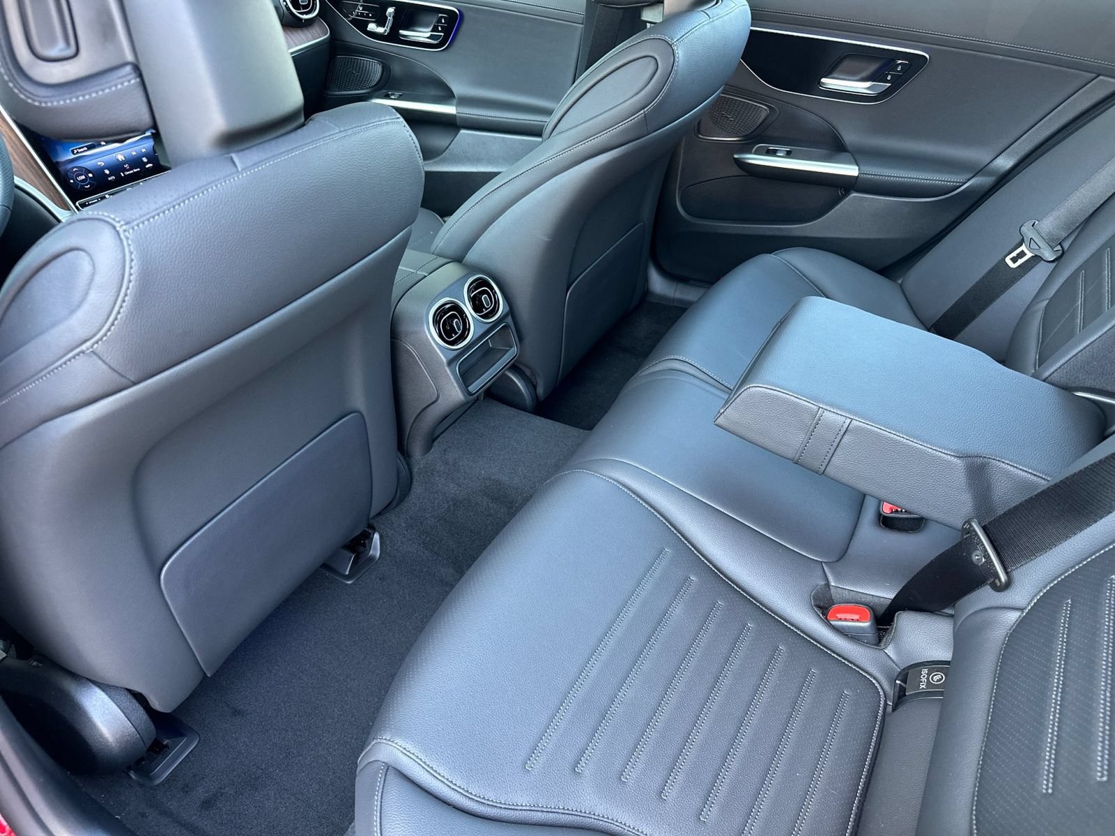 Used 2025 Mercedes-Benz C 300 4MATIC Sedan image 12