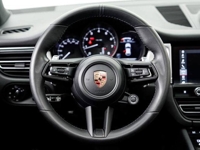 Certified 2026 Porsche Macan AWD/4WD image 13