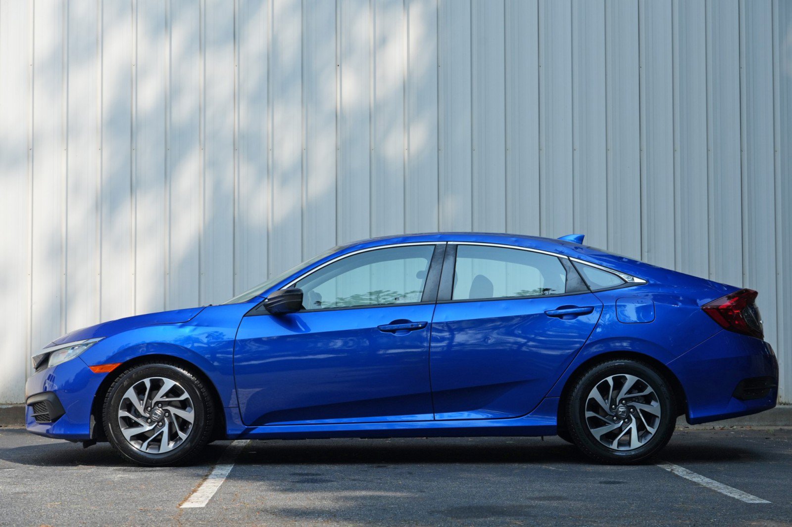 Used 2017 Honda Civic EX image 8